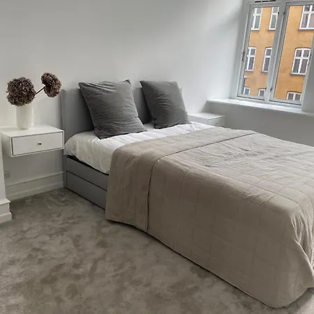 Luxury In The Centre Of Apartment *